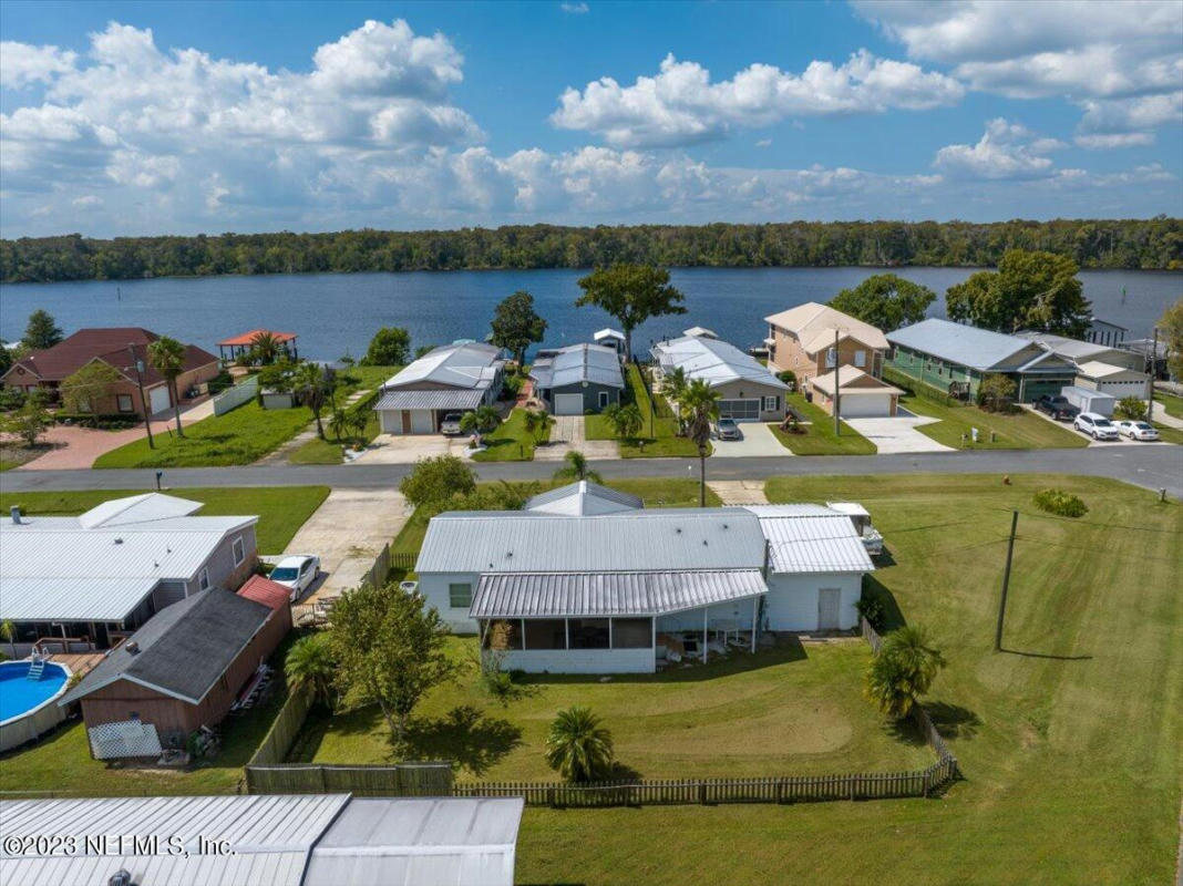 186 SPORTSMAN DR, WELAKA, FL 32193, photo 1 of 57