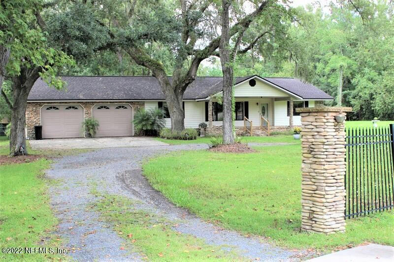 1468 RUSSELL RD, GREEN COVE SPRINGS, FL 32043, photo 1 of 46