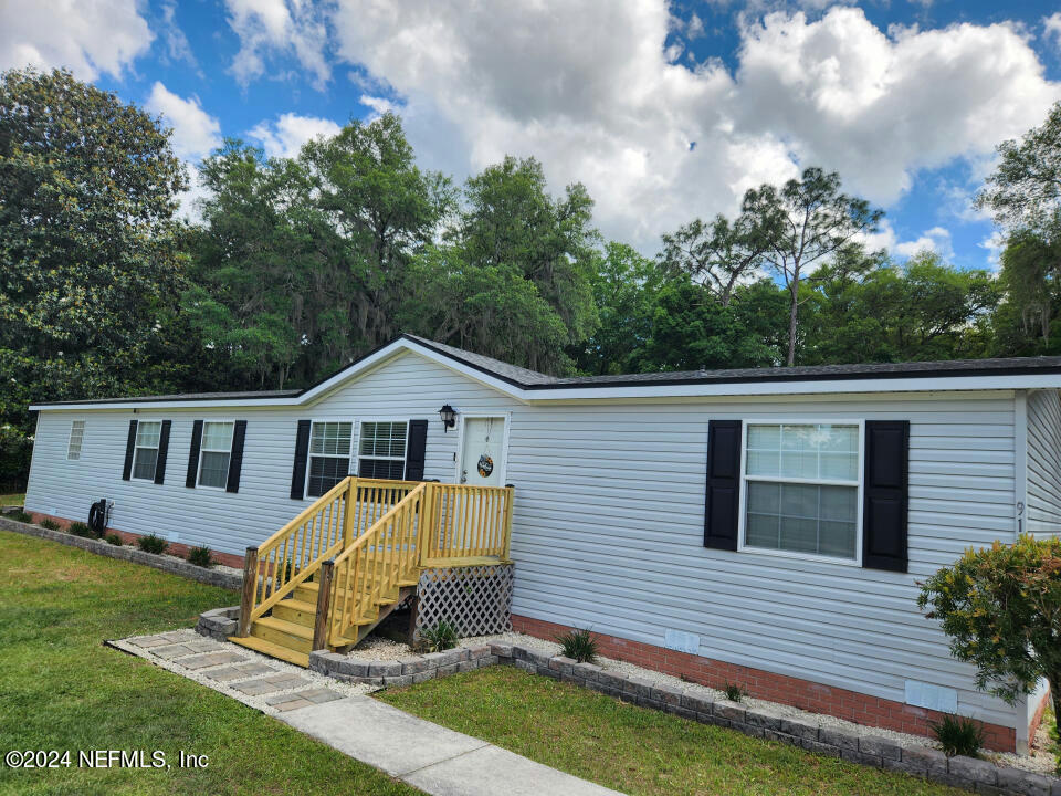 911 HALE RD, GREEN COVE SPRINGS, FL 32043, photo 1 of 45