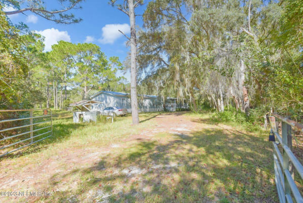 136 LAWRENCE LN, CRESCENT CITY, FL 32112, photo 2 of 33